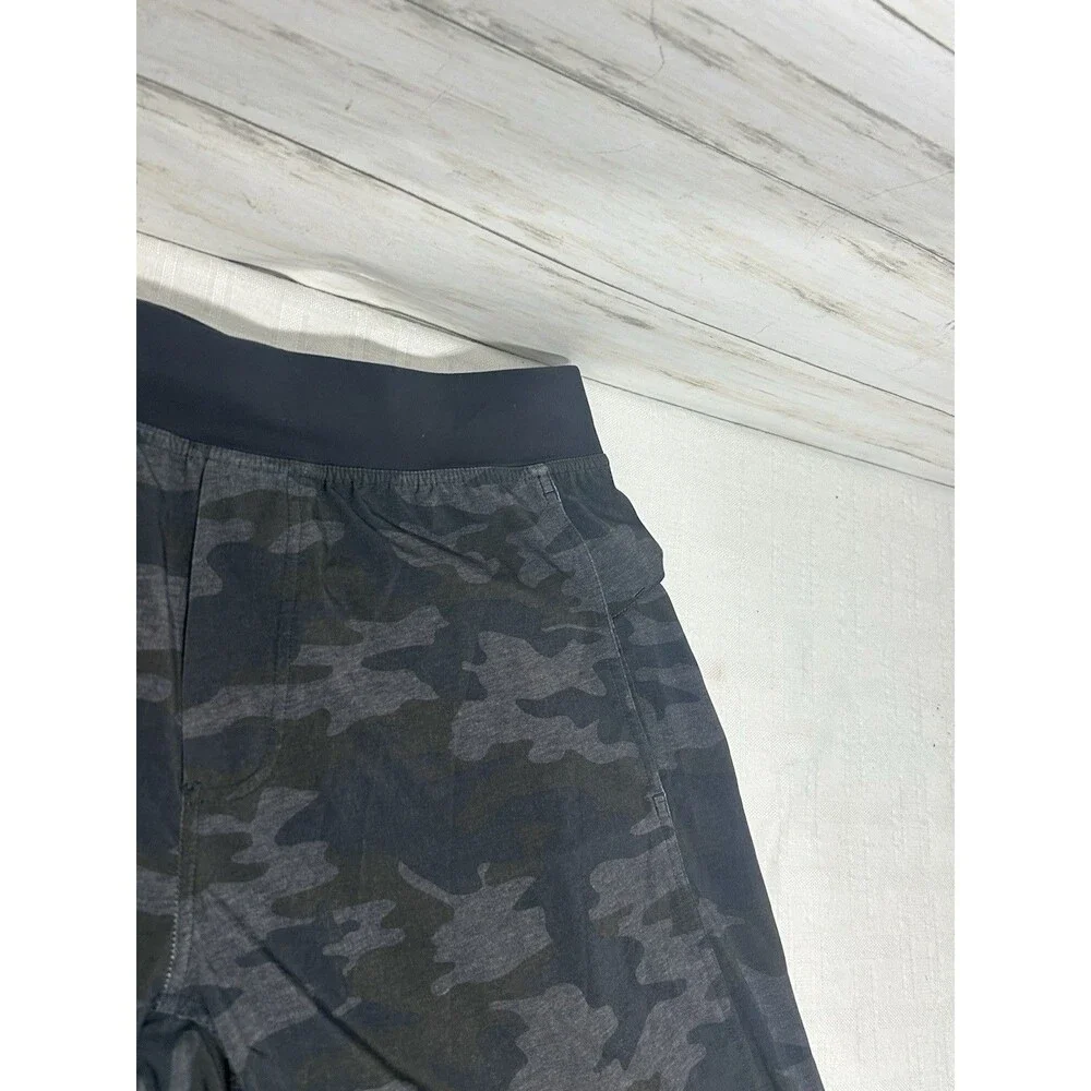 LULULEMON XL  Mens Camo Shorts Linerless 10